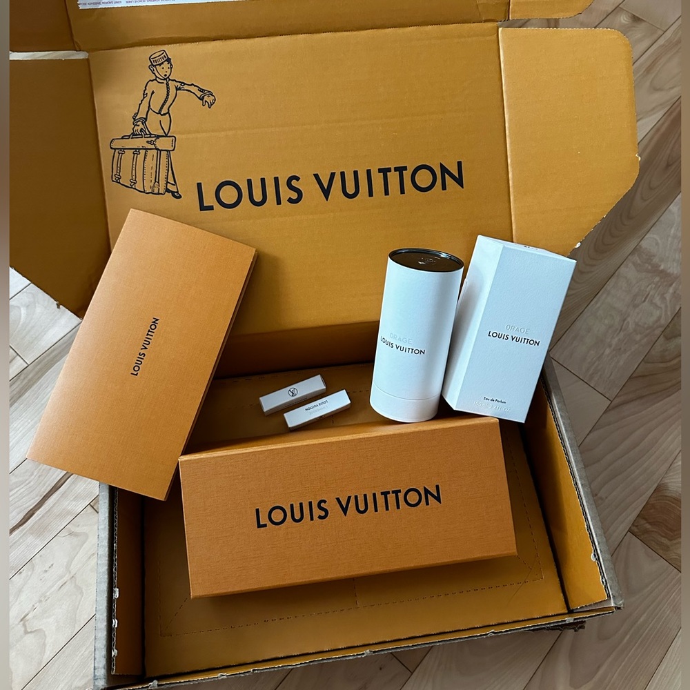 Louis Vuitton Complete Gift Box with Samples of Ombre Nomade and L’Immensite
